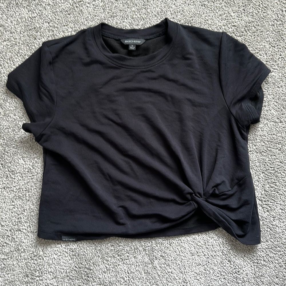 Sketchers crop top